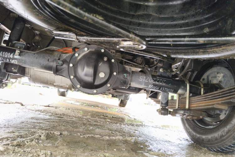 Used Wuling Rongguang EV 2022 Basic Passenger Bus Powered by Penghui Battery Chassis Rear