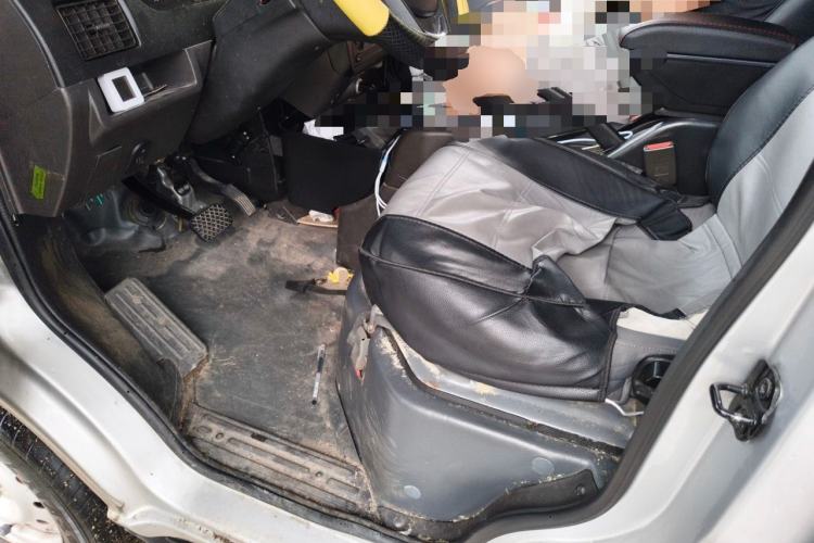 Used Wuling Rongguang EV 2022 Basic Passenger Bus Powered by Penghui Battery Driver Seat