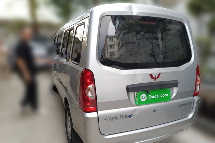 Used Wuling Rongguang EV 2022 Basic Passenger Bus Powered by Penghui Battery Exterior 1