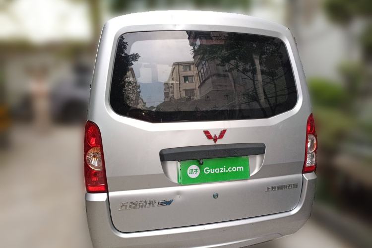 Used Wuling Rongguang EV 2022 Basic Passenger Bus Powered by Penghui Battery Exterior 2