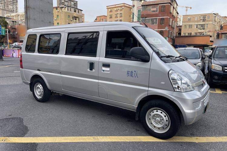 Used Wuling Rongguang EV 2022 Basic Passenger Bus Powered by Penghui Battery Exterior 8