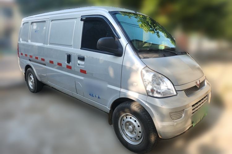 Used Wuling Rongguang EV 2022 Basic Model Enclosed-Window Vehicle with 2 Seats Equipped with Penghui Battery Front Right 45 Deg