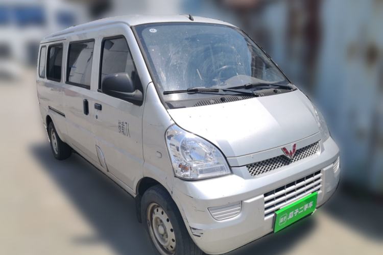 Used Wuling Rongguang EV 2022 Basic Passenger Bus Powered by Penghui Battery Front Right 45 Deg