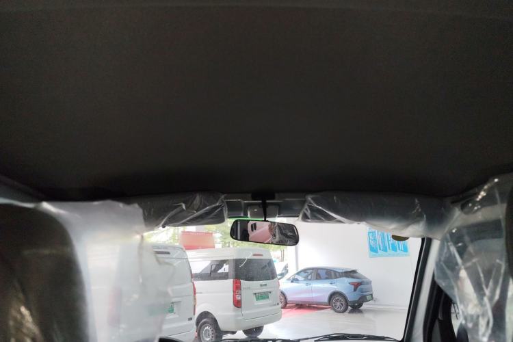 Used Wuling Rongguang EV 2022 Basic Passenger Bus Powered by Penghui Battery Headliner