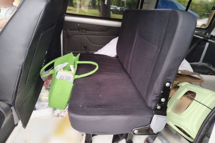 Used Wuling Rongguang EV 2022 Basic Passenger Bus Powered by Penghui Battery Left Rear Seat