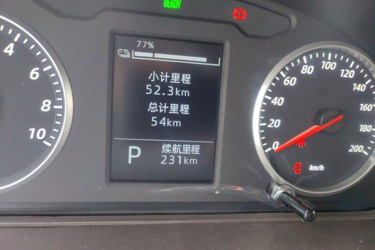 Used Wuling Rongguang EV 2022 Basic Passenger Bus Powered by Penghui Battery Odometer Close Up