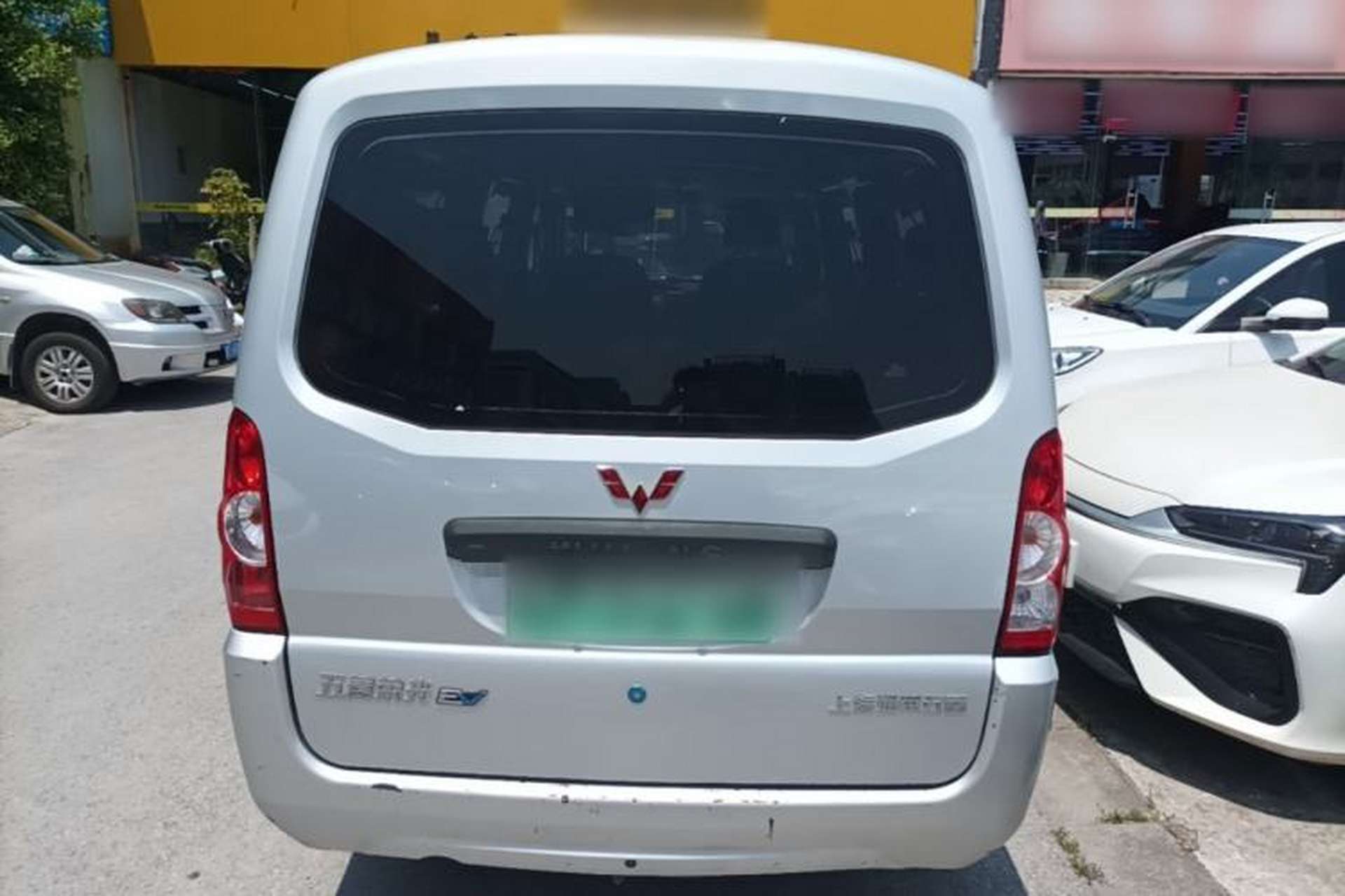 Used Wuling Rongguang EV 2022 Basic Passenger Bus Powered by Penghui Battery Rear