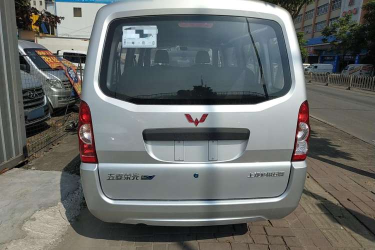 Used Wuling Rongguang EV 2022 Basic Passenger Bus Powered by Penghui Battery Rear