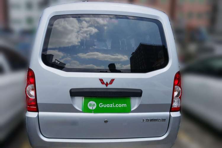 Used Wuling Rongguang EV 2022 Basic Passenger Bus Powered by Penghui Battery Rear