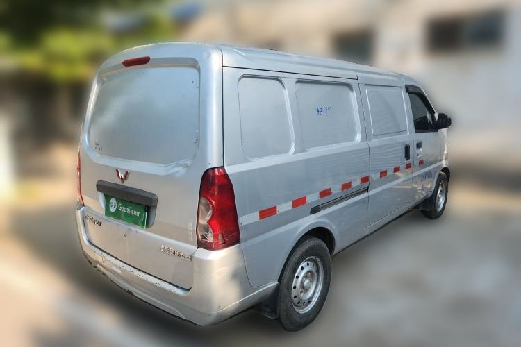 Used Wuling Rongguang EV 2022 Basic Model Enclosed-Window Vehicle with 2 Seats Equipped with Penghui Battery Rear Right 45 Deg