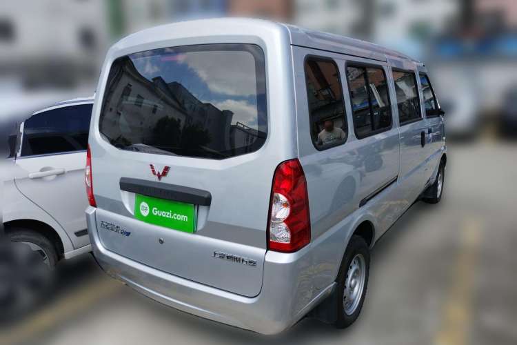 Used Wuling Rongguang EV 2022 Basic Passenger Bus Powered by Penghui Battery Rear Right 45 Deg
