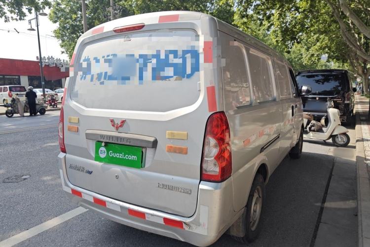 Used Wuling Rongguang EV 2022 Basic Model Enclosed-Window Vehicle with 2 Seats Equipped with Penghui Battery Rear Right 45 Deg