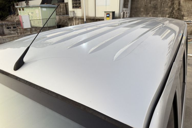Used Wuling Rongguang EV 2022 Basic Passenger Bus Powered by Penghui Battery Roof