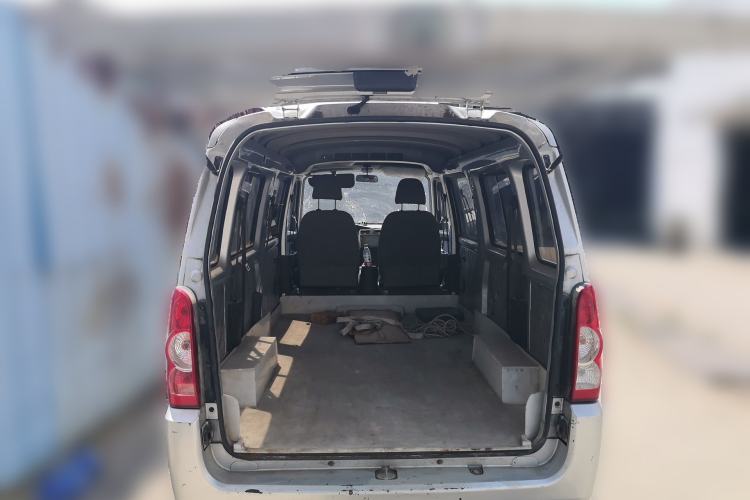 Used Wuling Rongguang EV 2022 Basic Passenger Bus Powered by Penghui Battery Trunk