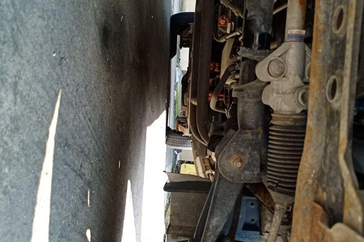 Used Wuling Rongguang EV 2022 Basic Passenger Bus Powered by Penghui Battery Chassis Front