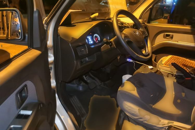 Used Wuling Rongguang EV 2022 Basic Passenger Bus Powered by Penghui Battery Driver Seat