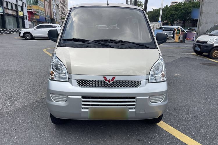 Used Wuling Rongguang EV 2022 Basic Passenger Bus Powered by Penghui Battery Exterior 3