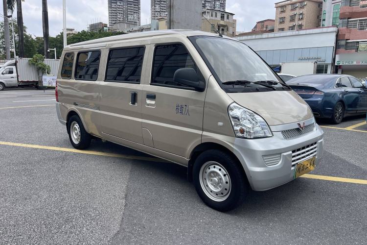 Used Wuling Rongguang EV 2022 Basic Passenger Bus Powered by Penghui Battery Exterior 6