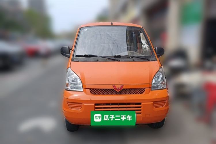 Used Wuling Rongguang EV 2022 Basic Model Enclosed-Window Vehicle with 2 Seats Equipped with Penghui Battery Front