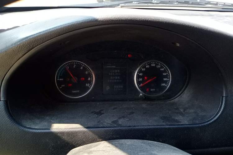 Used Wuling Rongguang EV 2022 Basic Passenger Bus Powered by Penghui Battery Instrument Cluster