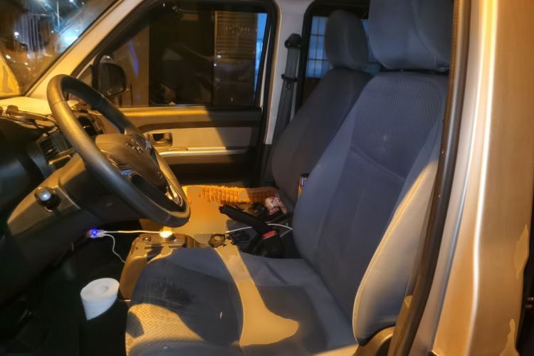 Used Wuling Rongguang EV 2022 Basic Passenger Bus Powered by Penghui Battery Left Front Seat
