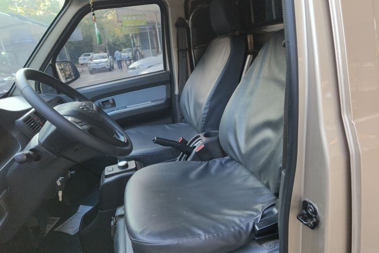Used Wuling Rongguang EV 2022 Base Model Enclosed Cabin Vehicle 2 Seats CATL Left Front Seat