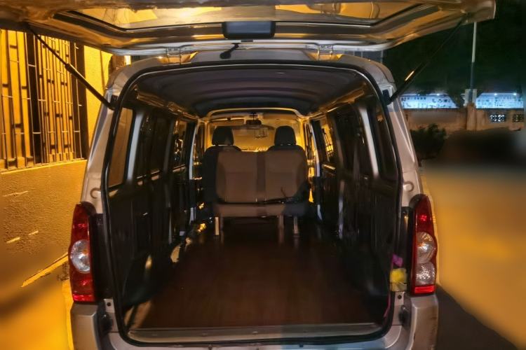 Used Wuling Rongguang EV 2022 Basic Passenger Bus Powered by Penghui Battery Trunk