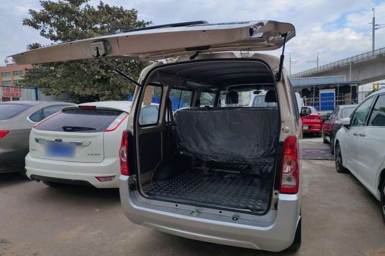 Used Wuling Rongguang EV 2022 Basic Passenger Bus Powered by Penghui Battery Trunk
