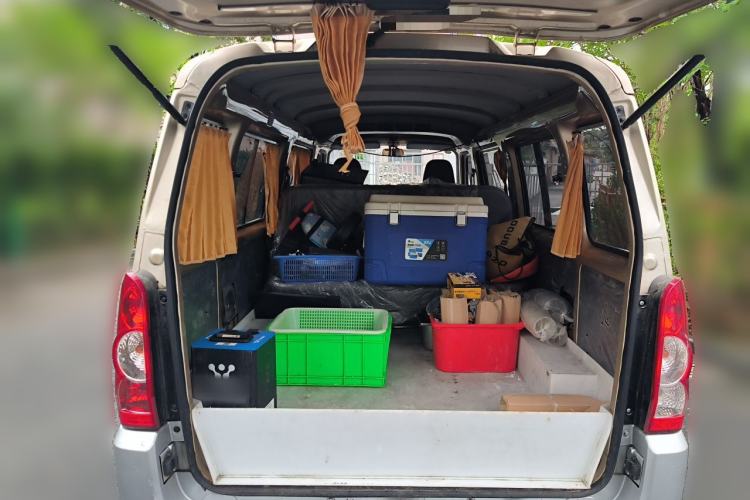 Used Wuling Rongguang EV 2022 Basic Passenger Bus Powered by Penghui Battery Trunk