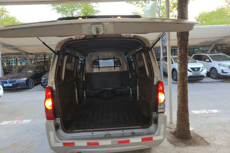 Used Wuling Rongguang EV 2022 Base Model Enclosed Cabin Vehicle 2 Seats CATL Trunk