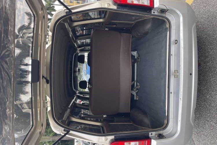 Used Wuling Rongguang EV 2022 Basic Passenger Bus Powered by Penghui Battery Trunk