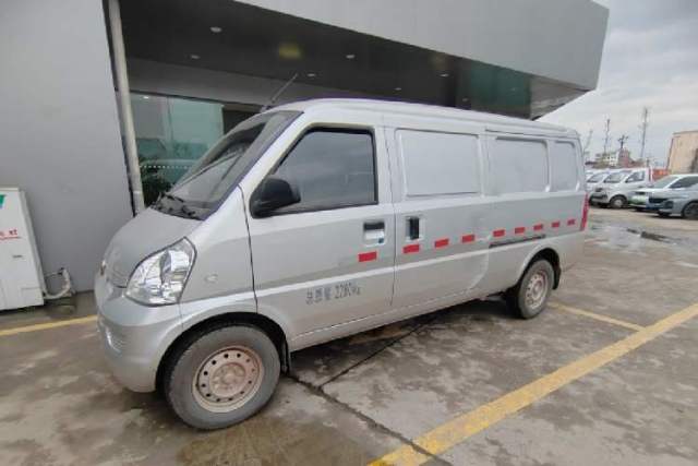 Used Wuling Rongguang EV 2023 Base Model Enclosed-Window Vehicle with 2 Seats Powered by Huating Battery
