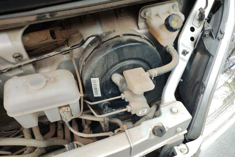 Used Wuling Rongguang EV 2023 Base Model Passenger Bus with Huating Battery Engine Bay Left