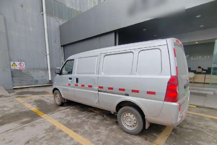 Used Wuling Rongguang EV 2023 Base Model Enclosed-Window Vehicle with 2 Seats Powered by Huating Battery Exterior 2