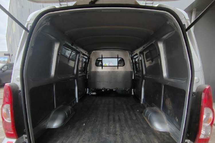 Used Wuling Rongguang EV 2023 Base Model Enclosed-Window Vehicle with 2 Seats Powered by Huating Battery Interior 2