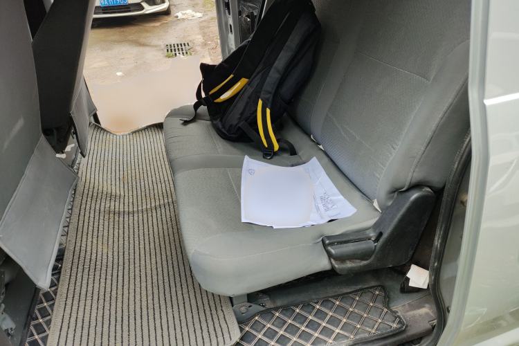 Used Wuling Rongguang EV 2023 Base Model Passenger Bus with Huating Battery Left Rear Seat
