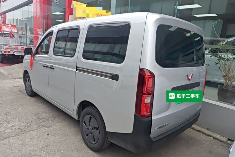 Used Wuling Rongguang EV 2026 Model 310km Standard Bus Version Rear Left 45 Deg