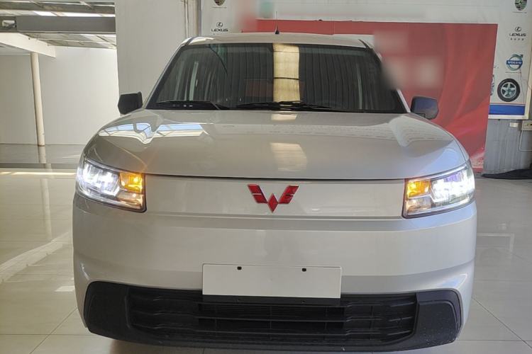 Used Wuling Rongguang EV 2026 Model 310km Standard Bus Version Front