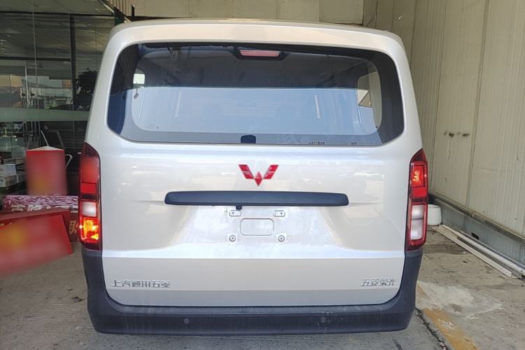 Used Wuling Rongguang EV 2026 Model 310km Standard Bus Version Rear