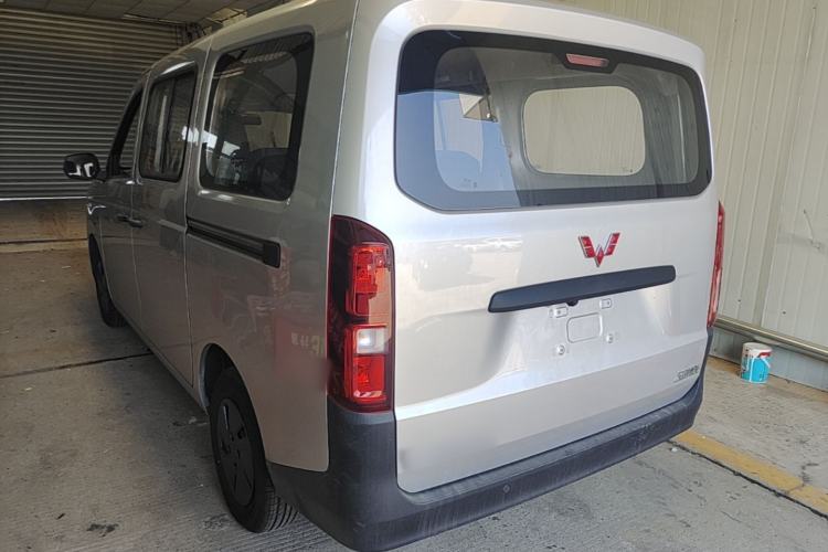 Used Wuling Rongguang EV 2026 Model 310km Standard Bus Version Rear Left 45 Deg