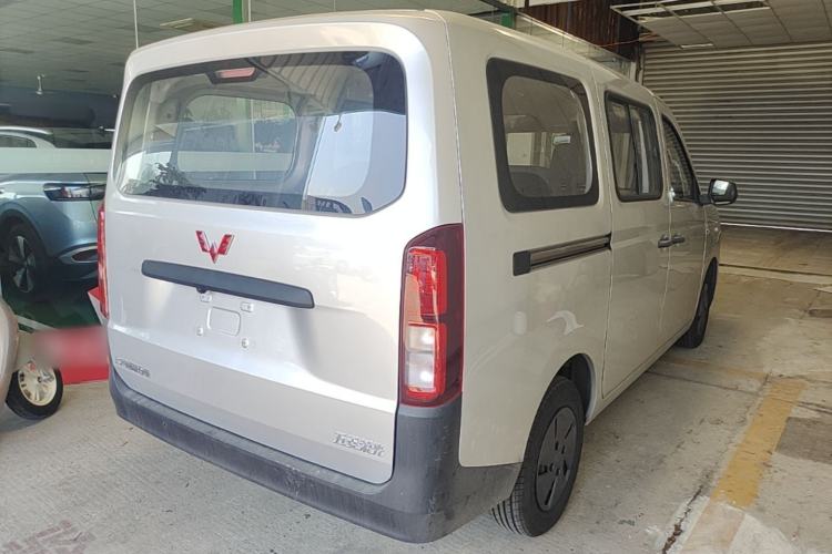 Used Wuling Rongguang EV 2026 Model 310km Standard Bus Version Rear Right 45 Deg
