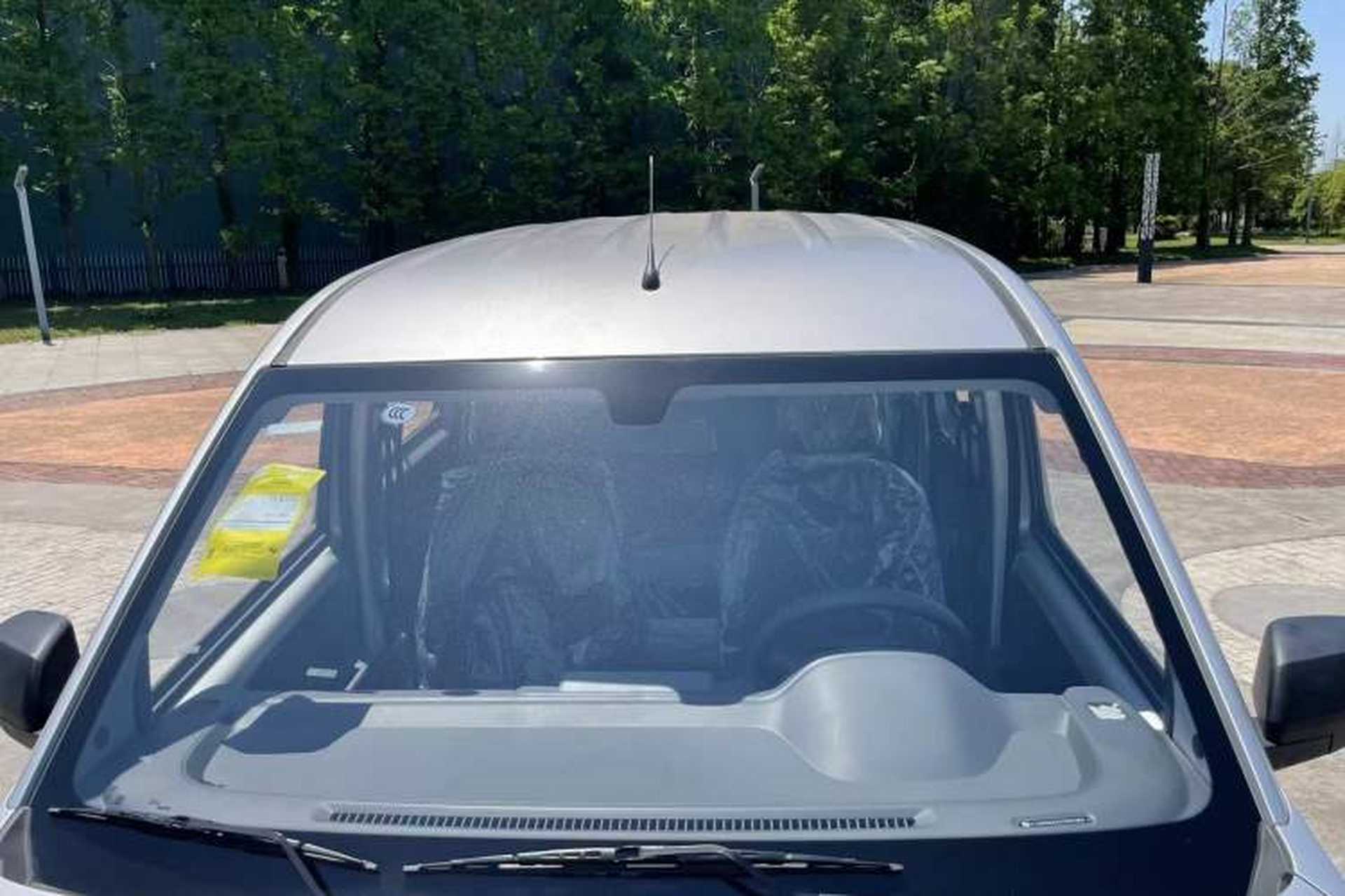 Used Wuling Rongguang EV 2026 Model 310km Standard Bus Version Roof