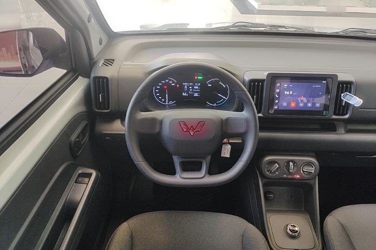 Used Wuling Rongguang EV 2026 Model 310km Standard Bus Version Steering Wheel