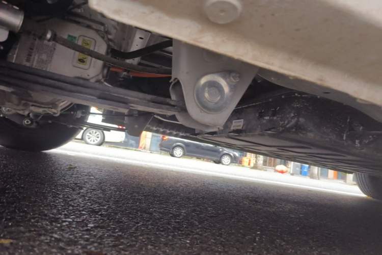 Used Wuling Rongguang EV 2026 Model 310km Standard Bus Version Chassis Rear Right