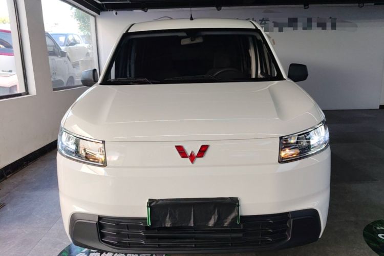 Used Wuling Rongguang EV 2026 Model 310km Standard Bus Version Front