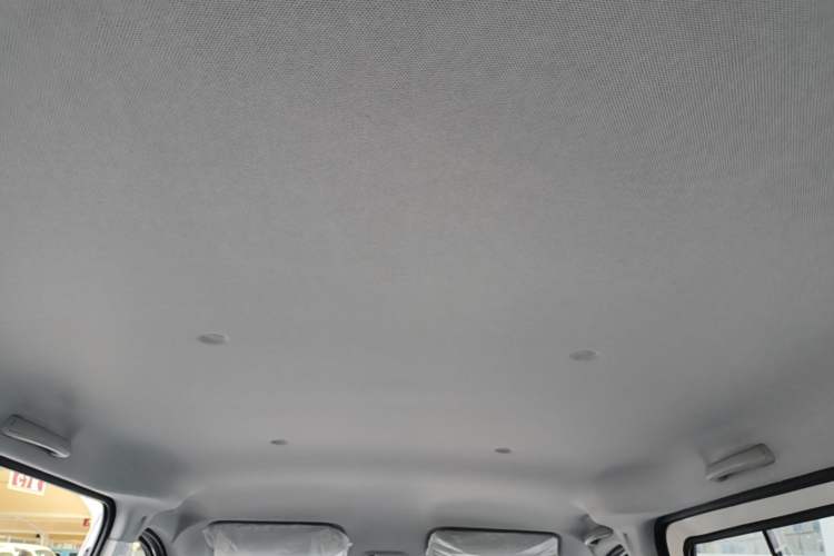 Used Wuling Rongguang EV 2026 Model 310km Standard Bus Version Headliner