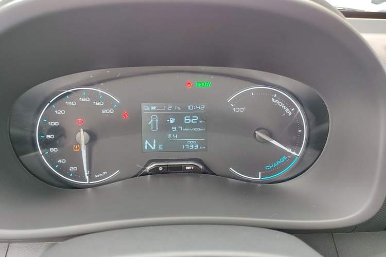 Used Wuling Rongguang EV 2026 Model 310km Standard Bus Version Instrument Cluster