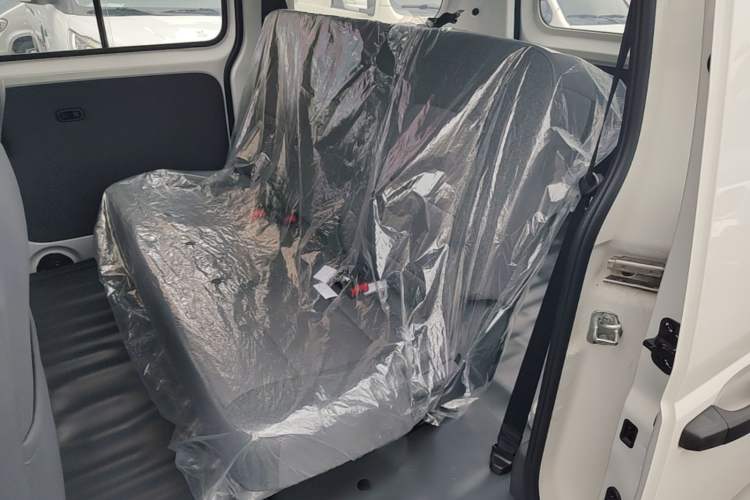 Used Wuling Rongguang EV 2026 Model 310km Standard Bus Version Left Rear Seat