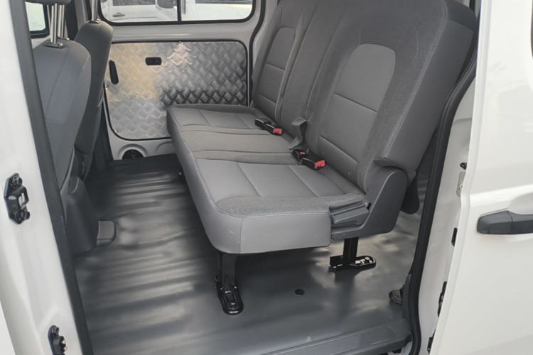 Used Wuling Rongguang EV 2026 Model 310km Standard Bus Version Left Rear Seat
