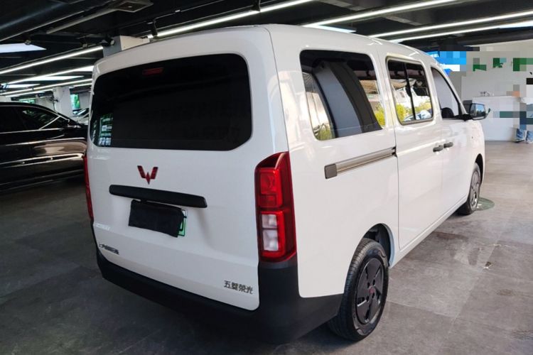 Used Wuling Rongguang EV 2026 Model 310km Standard Bus Version Rear Right 45 Deg
